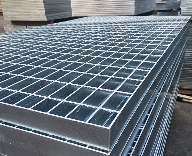 不锈钢钢格栅G504/40/100W，表面抛光处理，1.2米宽